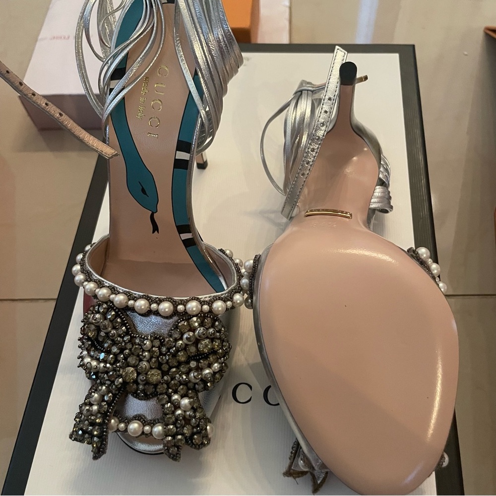 Gucci crystal silver bow Sandal